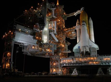 Shuttle at night, input photograph
